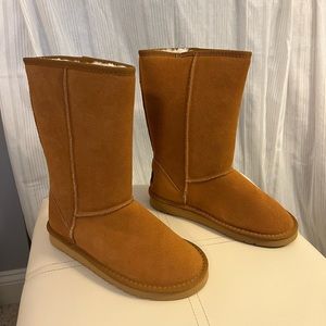 Ugg Boots, never worn